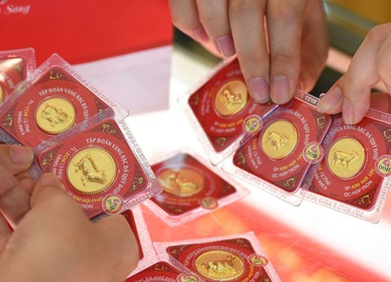 Giá vàng hôm nay 19/9: Vào tuần thứ hai giảm giá