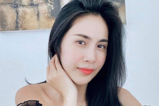Thủy Tiên tiếp tục bị soi chi tiết rút tiền liên tiếp trong sao kê giao dịch tài khoản từ thiện