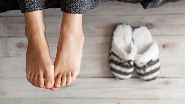 Nhìn bàn chân đoán bệnh: Có 4 điểm bất thường trên bàn chân, cần đi khám thận khẩn cấp-2