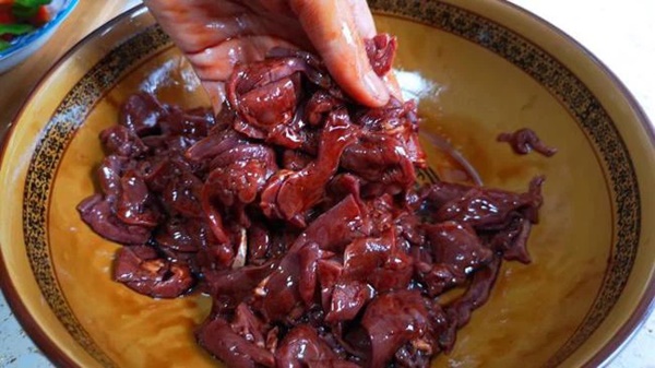 Bộ phận độc nhất vô nhị trên cơ thể ​​con lợn, ăn nhiều rất tốt cho tim và máu, nhiều khi muốn mua cũng khó-3