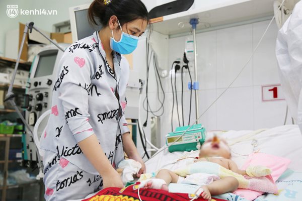 Cân não giành sự sống cho hàng trăm em bé F0 nguy kịch ở bệnh viện tuyến cuối điều trị Covid-19-1