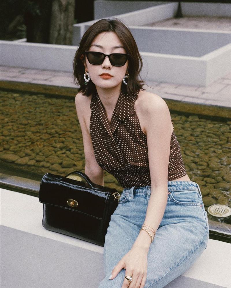 5 gam màu trang phục tôn da sáng bật tông, mặc lên còn sang xịn mịn như diện đồ hiệu-7