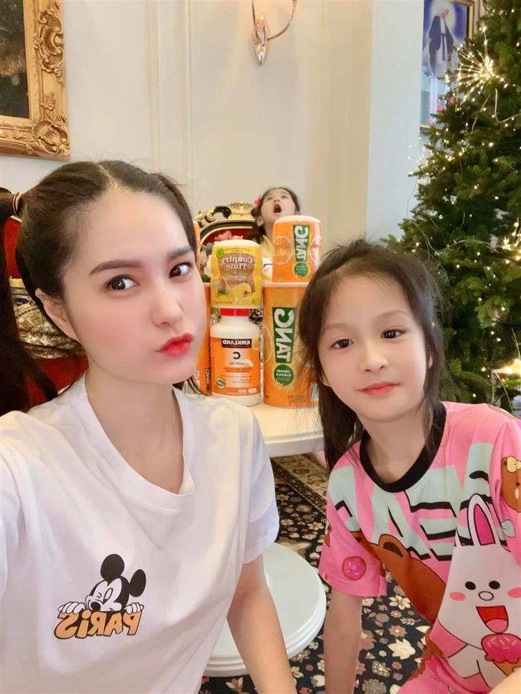 Showbiz Việt cũng có ngôi sao vàng trong làng chiều con không kém cạnh Lâm Tâm Như: Nhìn quà sinh nhật tặng con mà muốn xỉu-5