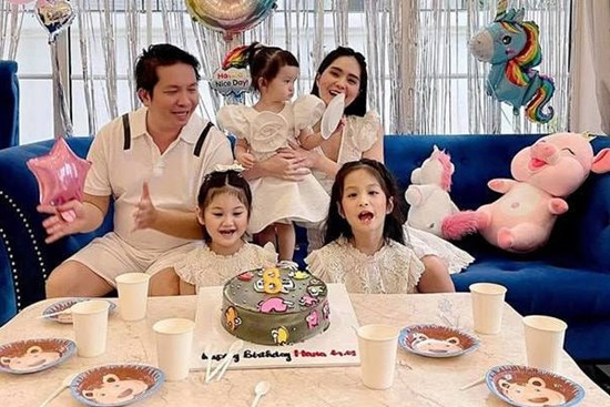 Showbiz Việt cũng có