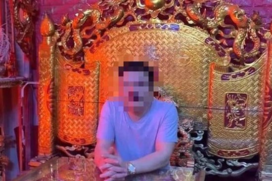 Chân dung người tự xưng 