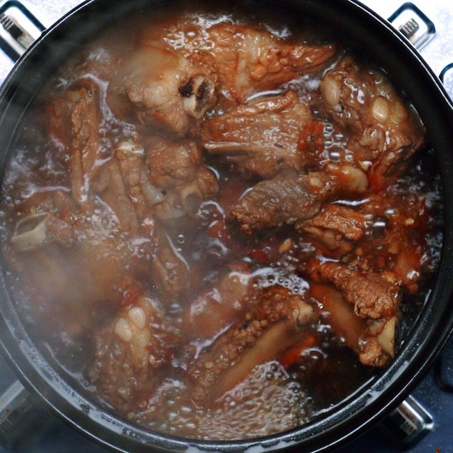 Sườn heo mà kho cùng loại quả này thì đảm bảo tốn cơm gấp đôi-6