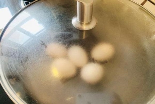 Cách nấu trứng như thế nào cho ngon? Chủ cửa hàng bán đồ ăn sáng: Nắm vững 3 điểm này, trứng chín mềm, bóc vỏ dễ và bổ dưỡng-6