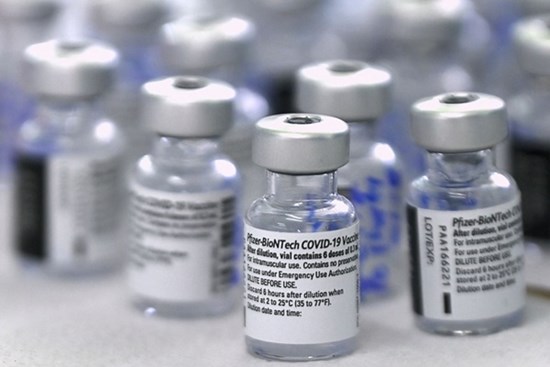 Tác dụng phụ phổ biến ở người tiêm vaccine Pfizer mũi thứ 3