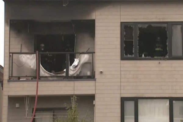 Công nhân sửa quán phát hiện thi thể trong hộp đèn quảng cáo, lời đồn đoán về cái chết của nạn nhân khiến người dân bàng hoàng-4