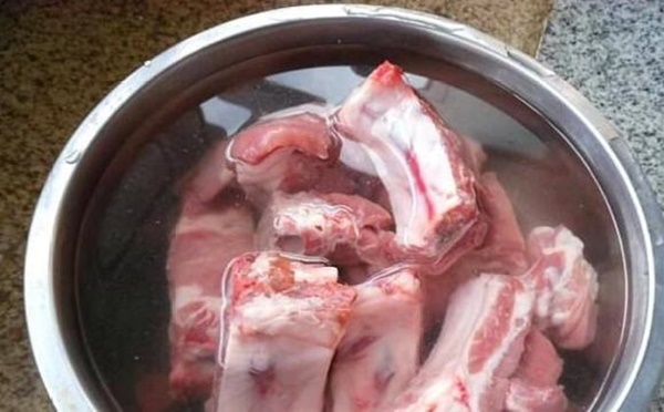 Sườn ướp trước hay chần trước? Món sườn om nếu sai thứ tự sẽ rất khô và dai đấy!-2