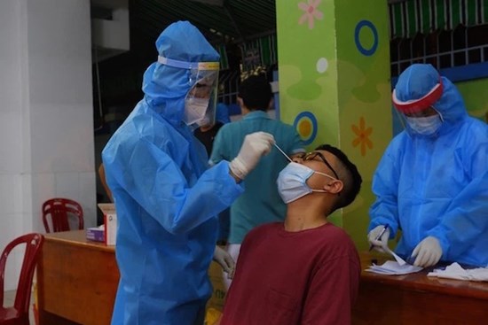 Trưa 21/9, Hà Nội thêm 10 ca mắc Covid-19, quận Long Biên có 5 trường hợp