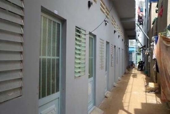 Cưỡng bức đồng nghiệp tại phòng trọ