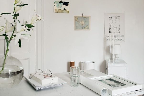 Căn hộ studio màu trắng độc lạ, trang trí đơn giản nhưng vô cùng trang nhã và sang trọng-4