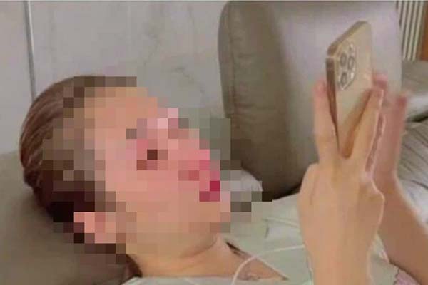Biển người ở Hà Nội đổ ra đường vui Trung thu sau ngày dài giãn cách-28