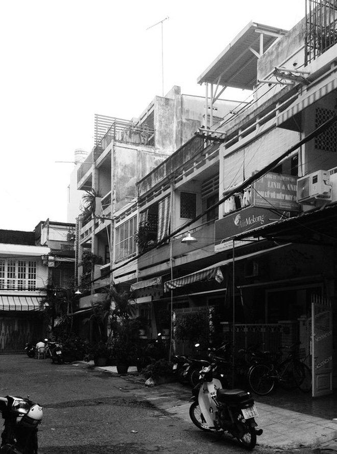Ngôi nhà 60m2 với vô vàn ô cửa sắc màu ở Sài Gòn, bên trong chuẩn vibe vintage quá mê-19