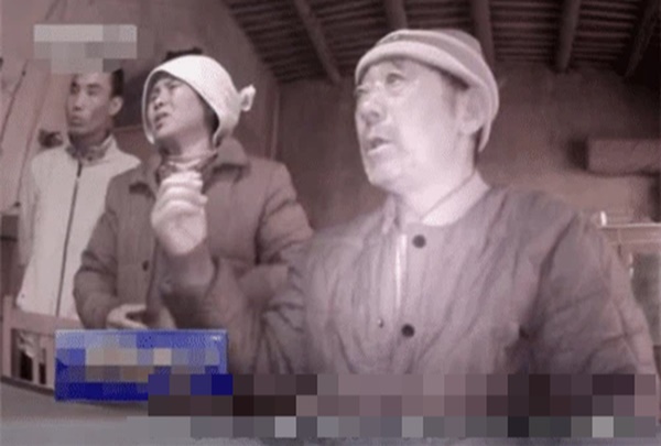 Con trai đi làm 19 năm không về, bố sửa bể phốt mới phát hiện bí mật kinh hoàng, hôn nhân không tình yêu dẫn đến bi kịch động trời-2