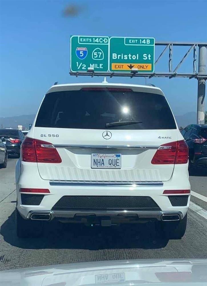 Khóc dở cười dở trước 1001 cách đặt biển số xe của người Việt tại Mỹ - Có người rất yêu trái mướp đắng?-4