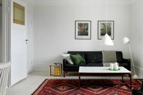 Căn hộ nhỏ với lối trang trí siêu đơn giản, không cầu kỳ mà vẫn mang trọn cảm giác yên bình, dễ chịu-1