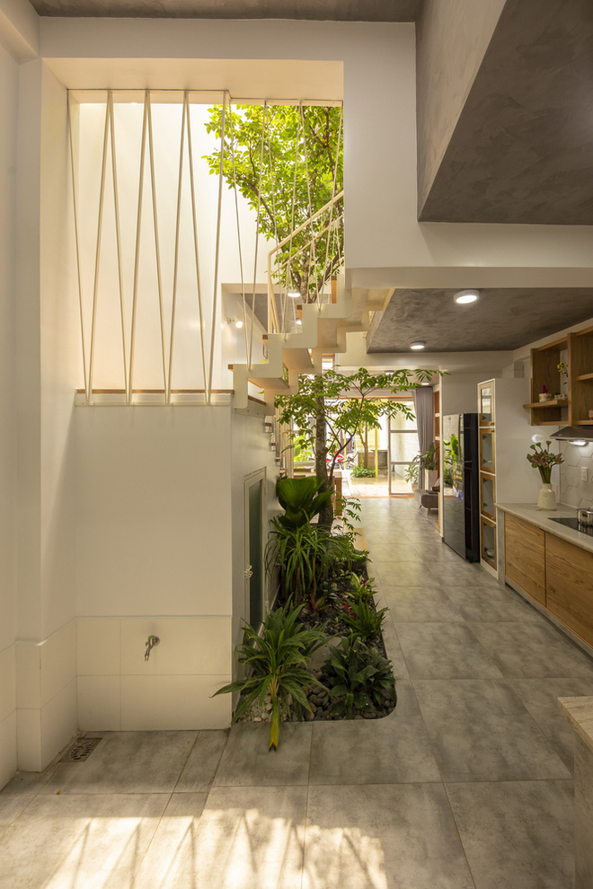 Nhà mái đôi Sài Gòn xinh ngất ngây với thiết kế lõi xanh, chỉ ngắm cũng thấy ngập tràn năng lượng tích cực-11