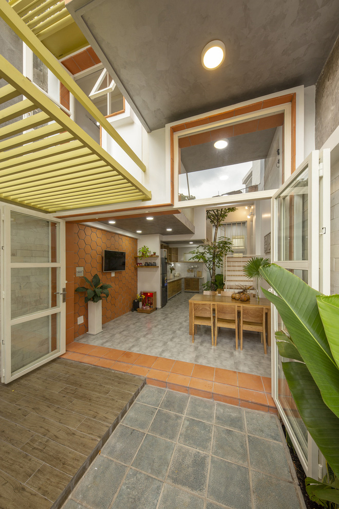 Nhà mái đôi Sài Gòn xinh ngất ngây với thiết kế lõi xanh, chỉ ngắm cũng thấy ngập tràn năng lượng tích cực-8