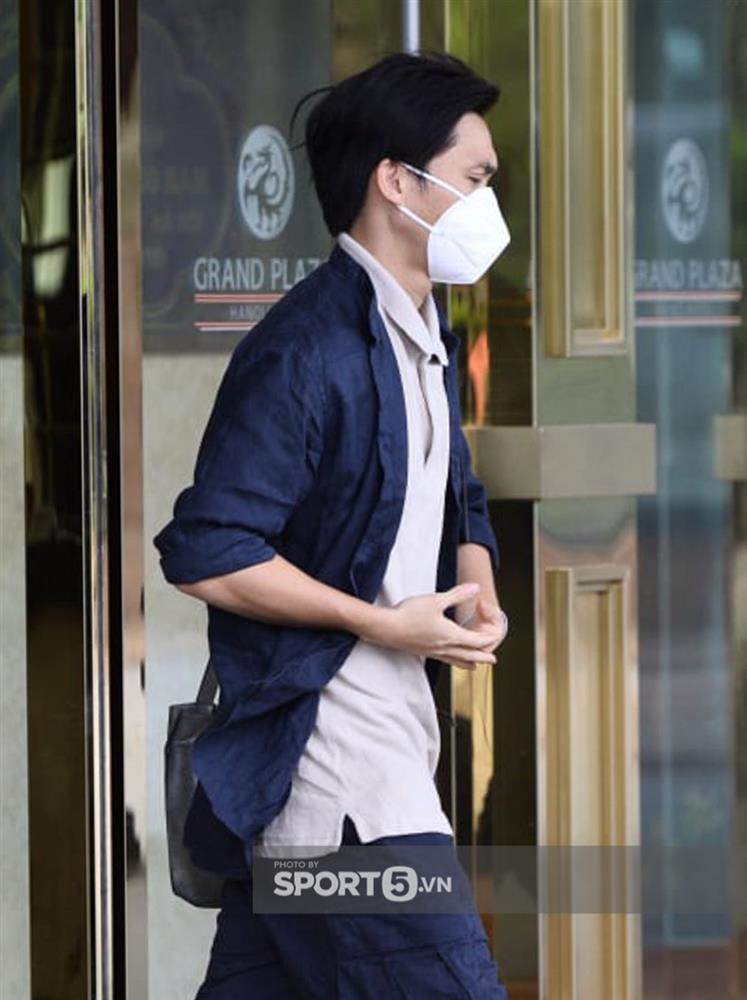 Nhuệ Giang đến đón Xuân Trường trong ngày tuyển Việt Nam xả trại-9