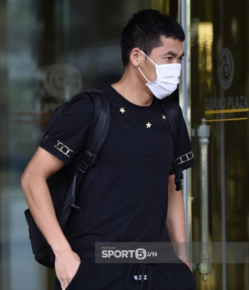 Nhuệ Giang đến đón Xuân Trường trong ngày tuyển Việt Nam xả trại-10