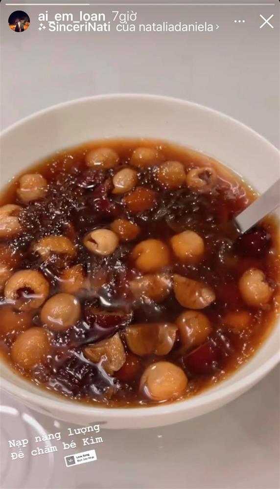 Bà bầu quý tộc Lê Loan ở cữ nhưng ăn uống cực thoải mái, có món khiến ai cũng giật mình-11