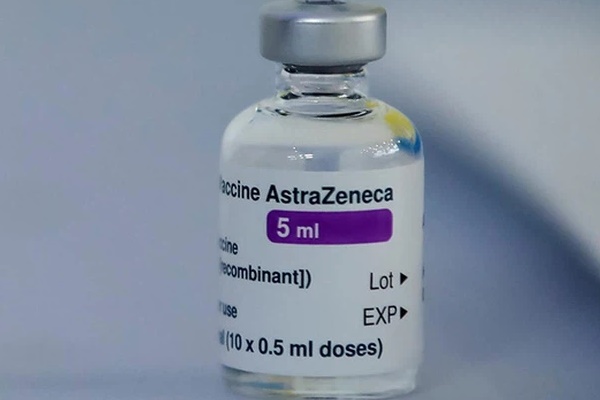 TPHCM chính thức rút ngắn khoảng cách 2 mũi vắc xin AstraZeneca còn 6 tuần-1