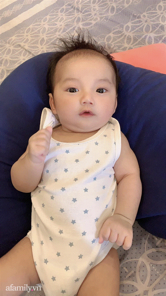 Bé trai vừa ra đời đen thùi lùi như Bao Công làm mẹ suýt ngất, 2 năm sau diện mạo khiến bao người xỉu up xỉu down-3