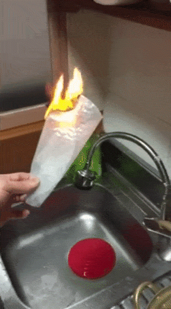 Xôn xao clip cảnh báo mọi người cẩn trọng với loại bánh tráng được làm giả tinh vi: Chuyên gia công nghệ thực phẩm lên tiếng-1