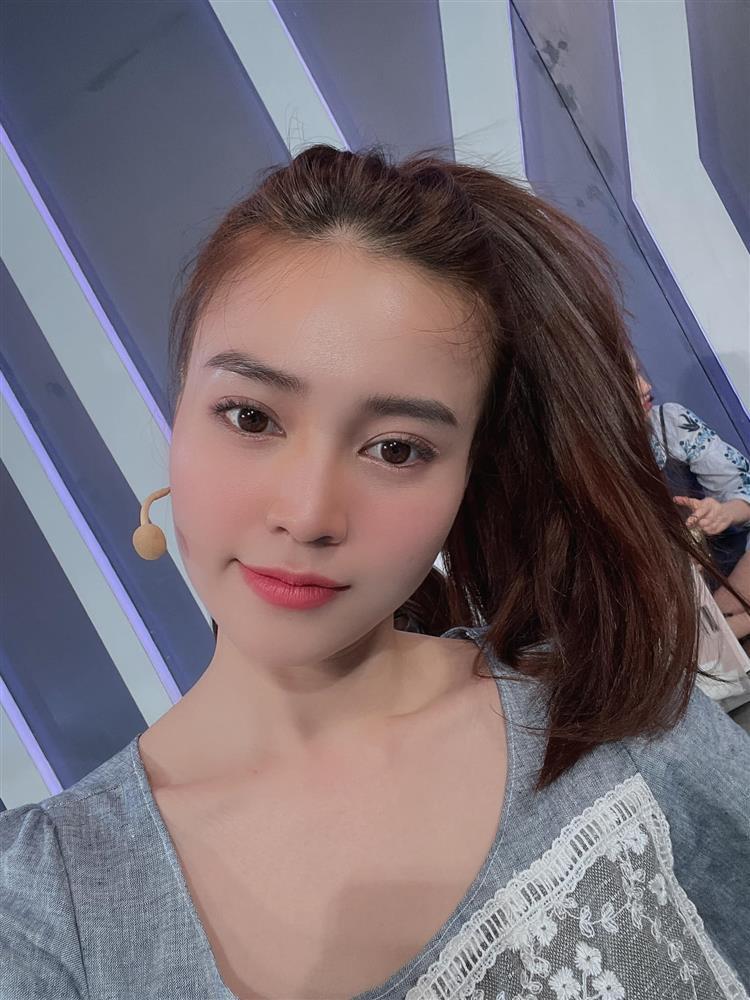 Ninh Dương Lan Ngọc nhìn như người ốm vì màu son xác ướp-7