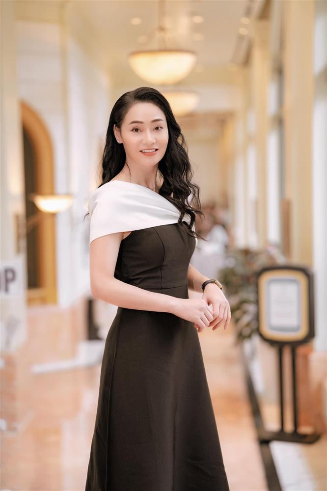 Bà Xuân Hương vị tình thân: Ngoài đời lẫn trong phim đều đẹp đúng chất phu nhân, nói 1 câu thôi mà thấy dạy con hay hết sảy!-5