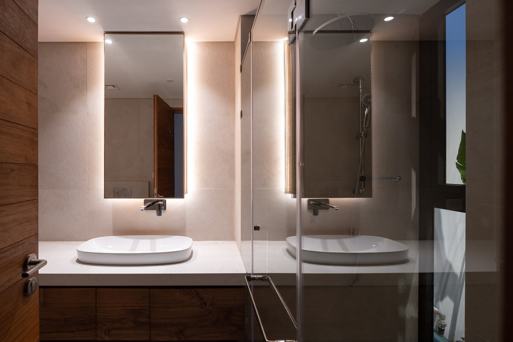 Nhà khoét mái 2 mặt tiền ở Hà Nội: Nhìn từ trên xuống đã trầm trồ, bước vào trong lại phải wow thêm tiếng nữa-18