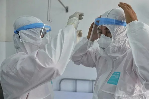 Hà Nội phát hiện 4 người mắc COVID-19-1