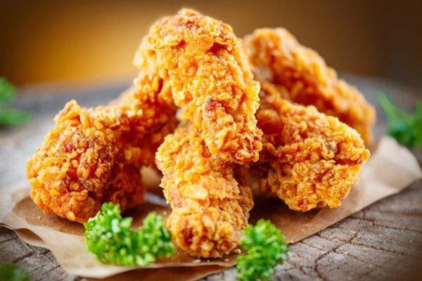 Cuối tuần mát mẻ, mẹ vào bếp trổ tài làm món gà chiên giòn hấp dẫn, thơm ngon nhức nhối-4