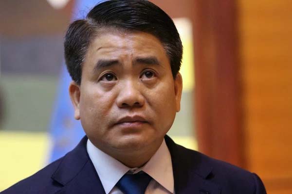 Nhan sắc xinh đẹp và cuộc sống xa hoa của hotgirl trường du lịch trước khi bị bắt-8