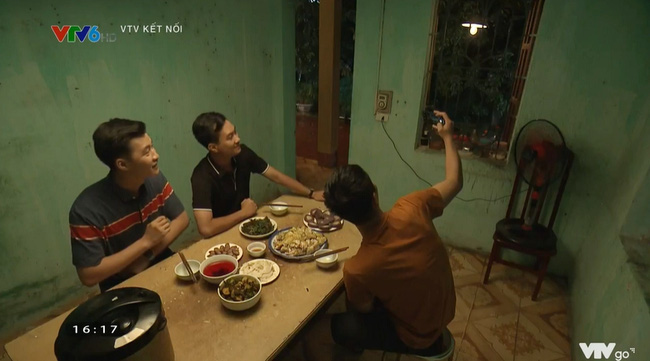 Lộ diện tác phẩm thế sóng Hương vị tình thân, sắp phải chia tay phim thật rồi!-1