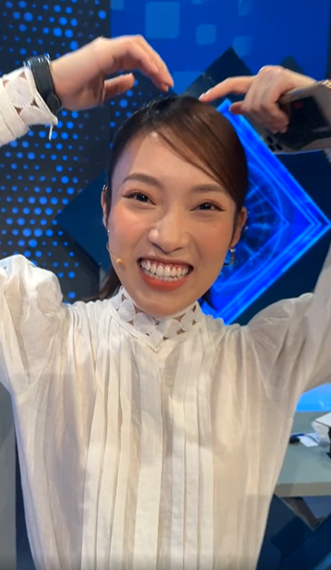 Khánh Vy xuất hiện trước giờ lên sóng tập đầu tiên của Đường Lên Đỉnh Olympia khẳng định mối quan hệ với tiền bối Diệp Chi-3