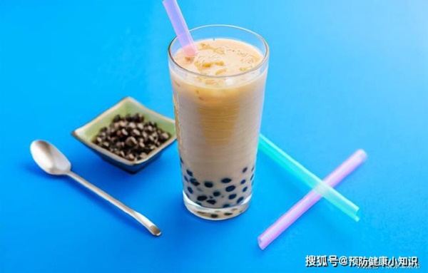 Người đàn ông 32 tuổi nhập viện do nhồi máu não, bác sĩ chỉ ra 3 loại thực phẩm làm tắc nghẽn mạch máu mạnh hơn cả rượu bia-5