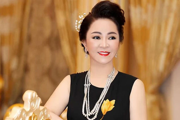 CEO Đại Nam tiết lộ chồng đại gia từng mắng” nhân viên chỉ vì 1 chi tiết liên quan đến ảnh của mình trên màn hình điện thoại-3