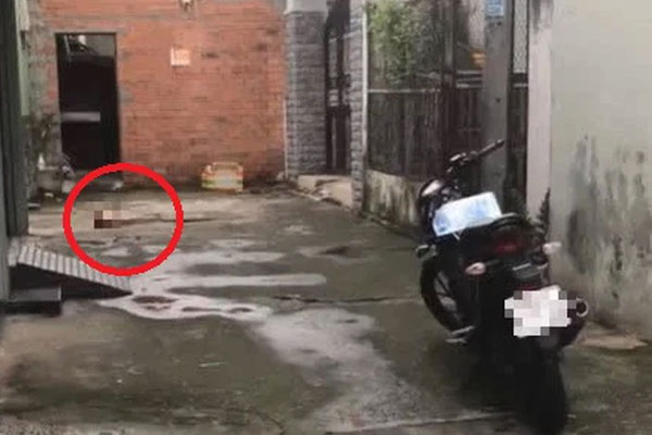 Thiếu niên 16 tuổi bị 2 người tìm đến tận nhà chém tử vong-2