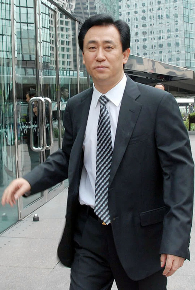 Bom nợ 300 tỷ đô gây chấn động dư luận và chuyện tình đằng sau người sáng lập: Một tay vợ vẽ đường đưa chồng đạt đỉnh cao và lời tạ lỗi từ ngài tỷ phú!-2