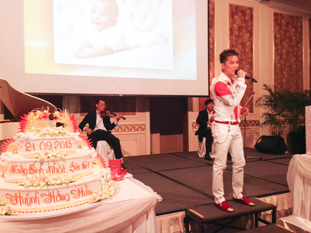 Lời nhắn của Đàm Vĩnh Hưng gửi bà Phương Hằng trước hàng nghìn khán giả bỗng hot trở lại-3