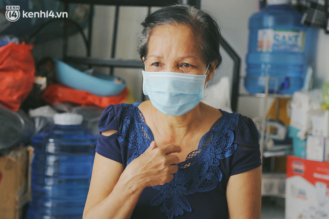 Gặp người vợ gục khóc cạnh xe lăn của chồng từng được Giang Kim Cúc giúp đỡ: Cô Cúc không liên lạc nữa, giờ cô chỉ mong được đi bán vé số lại-13