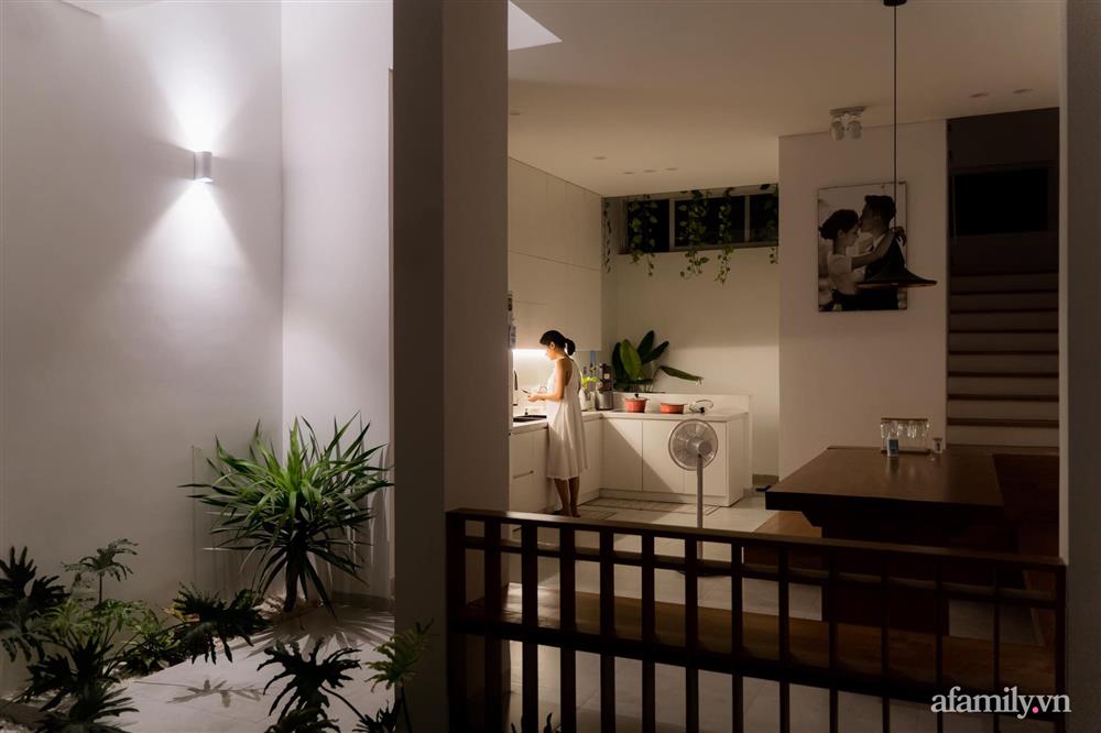 Căn nhà phố màu trắng gọn xinh ấm cúng của cặp vợ chồng trẻ Đà Nẵng có chi phí hoàn thiện 1,4 tỷ đồng-12