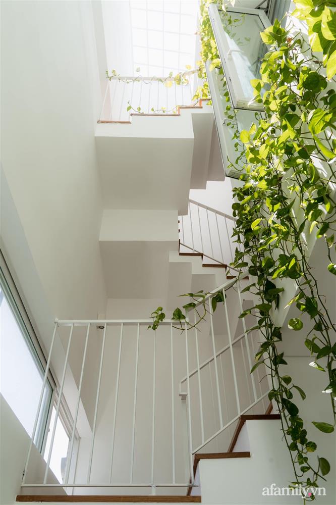 Căn nhà phố màu trắng gọn xinh ấm cúng của cặp vợ chồng trẻ Đà Nẵng có chi phí hoàn thiện 1,4 tỷ đồng-18