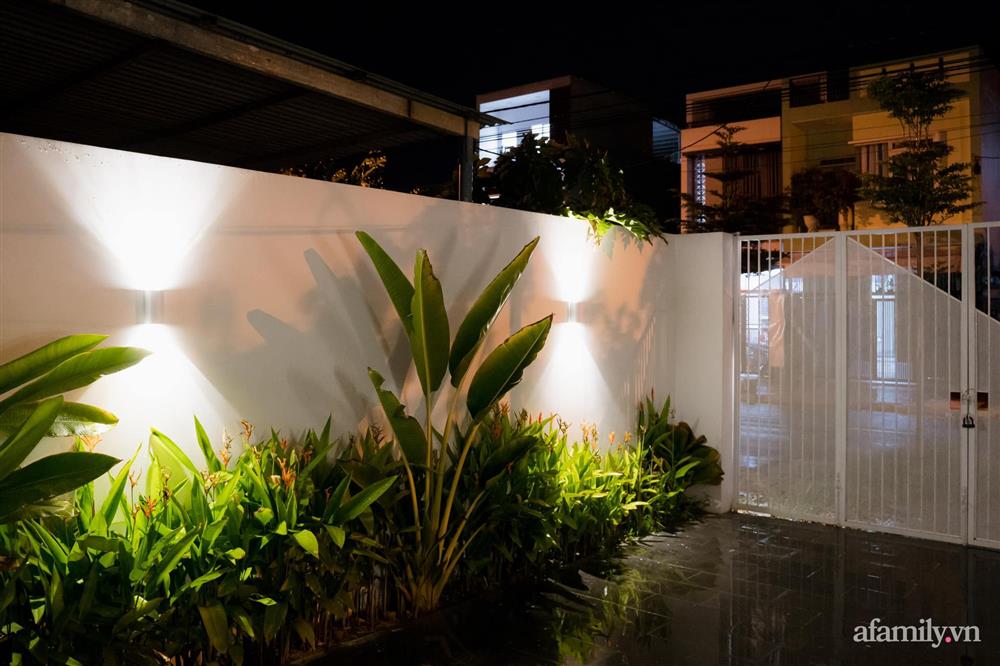 Căn nhà phố màu trắng gọn xinh ấm cúng của cặp vợ chồng trẻ Đà Nẵng có chi phí hoàn thiện 1,4 tỷ đồng-25