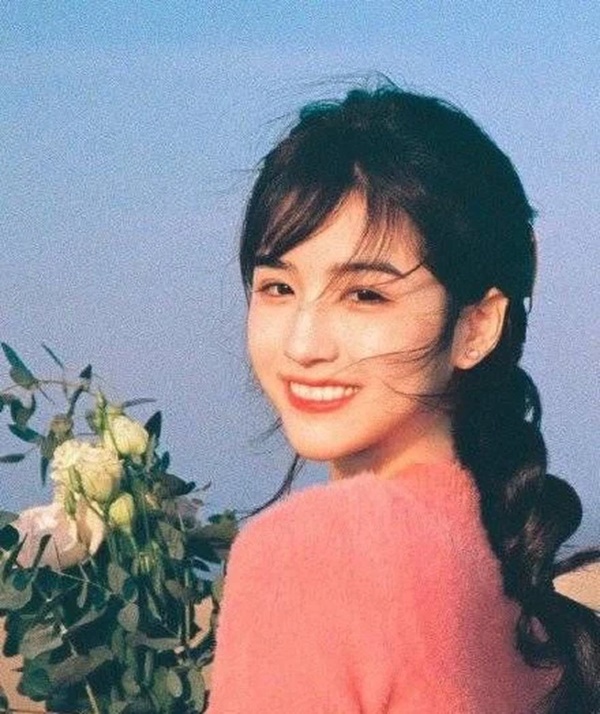 Phụ nữ ngủ dậy buổi sáng nếu vẫn có 4 dấu hiệu này thì chứng tỏ buồng trứng vẫn đang hoạt động rất tốt chẳng kém gái 20-2