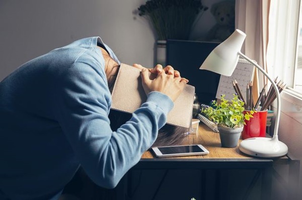 Stress và sang chấn tâm lý vì COVID-19: Có lúc nhìn sang nhau thấy ai cũng khóc-1