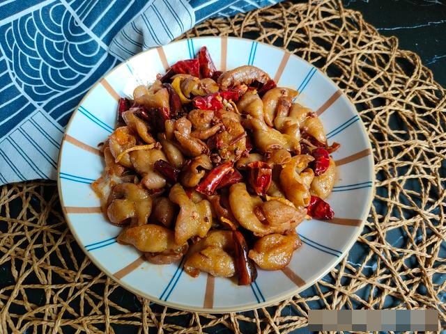 Mùi hôi của lòng heo làm theo cách này sẽ trở nên thơm ngon, ăn cực đã miệng-8